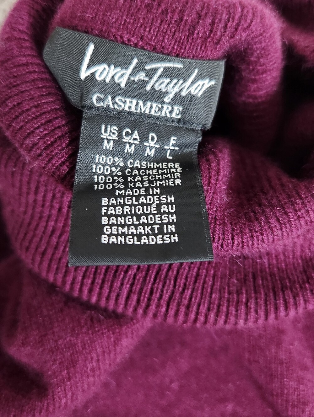 💯 Cashmere Sweater Sz M Burgundy High Neck Lord & Taylor Cozy Soft Quiet Luxury - Picture 10 of 11